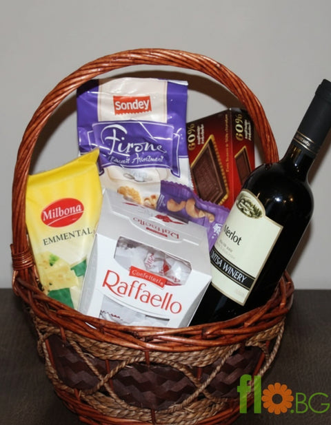 КОШНИЦА-ВИНО И ЛАКОМСТВА