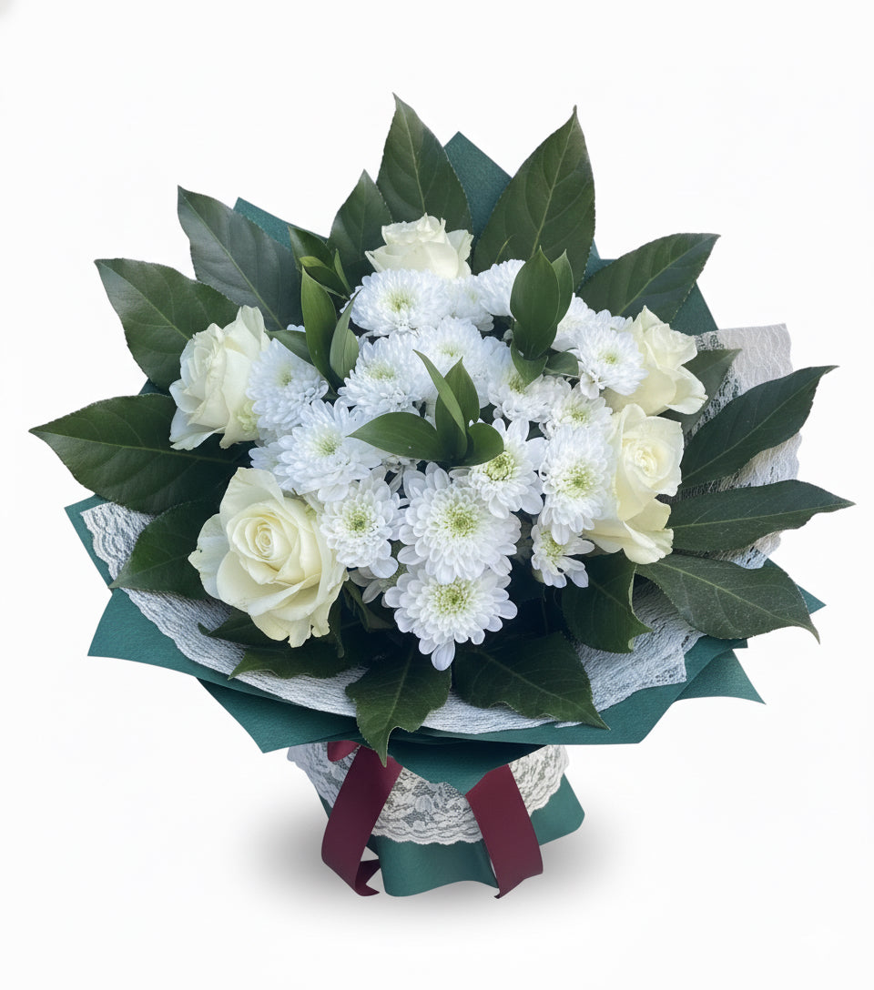 БЕЛИ РОЗИ С ХРИЗАНТЕМИ