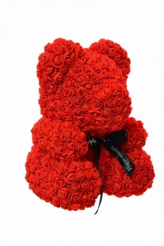 Красный мишка из роз в роскошной коробке