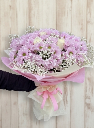 Букет от Рози и Хризантеми