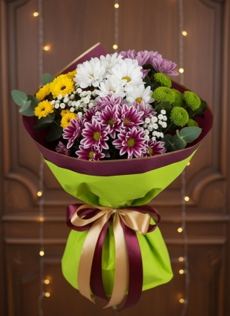 Цветно настроение – букет с хризантеми