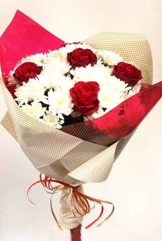 ROSES AND WHITE CHRYSANTHEMUMS